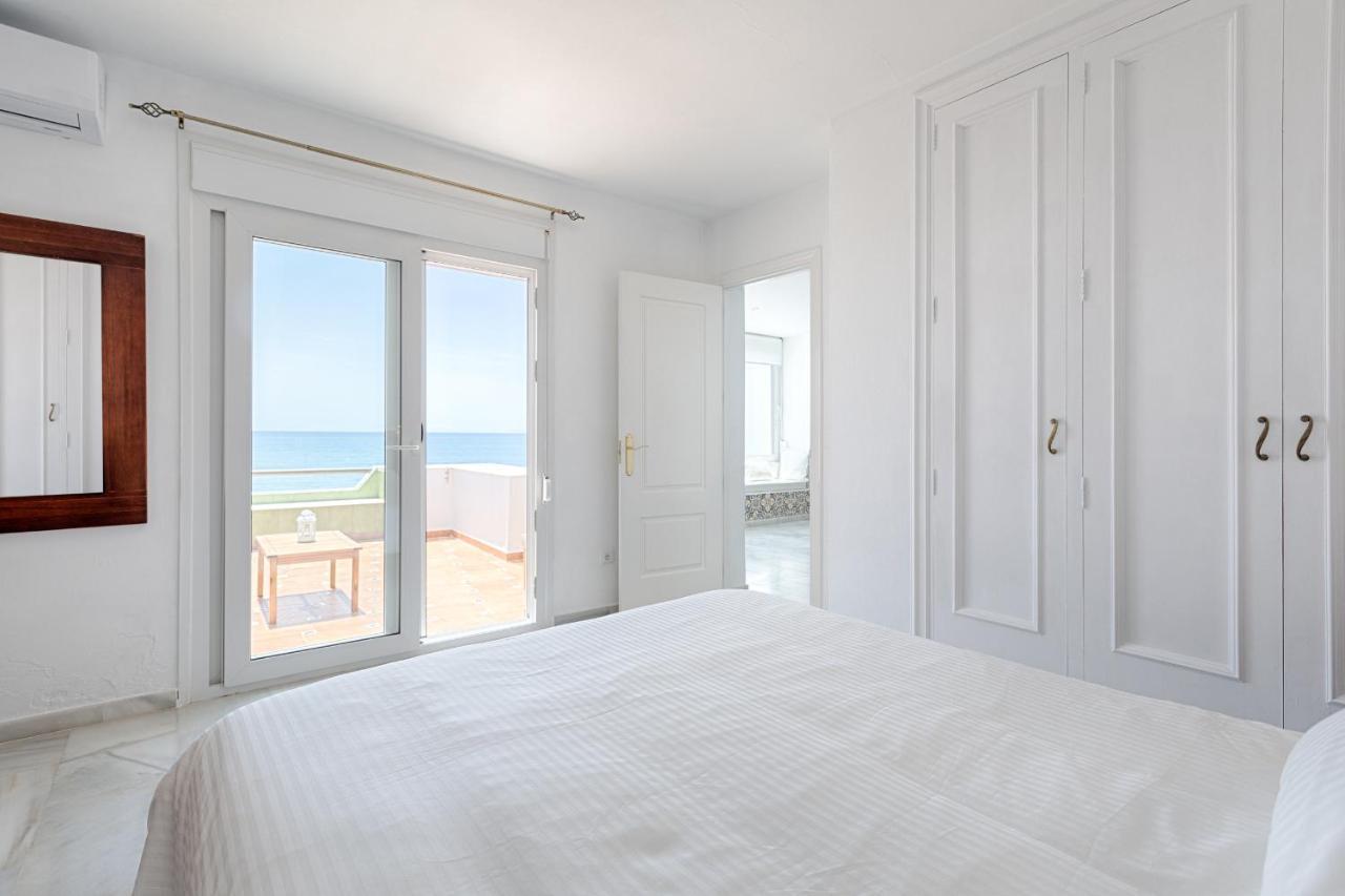 Front Sea View Apartment Estepona Exterior photo